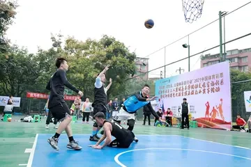如何通过反馈分析提升篮球战术意识_0